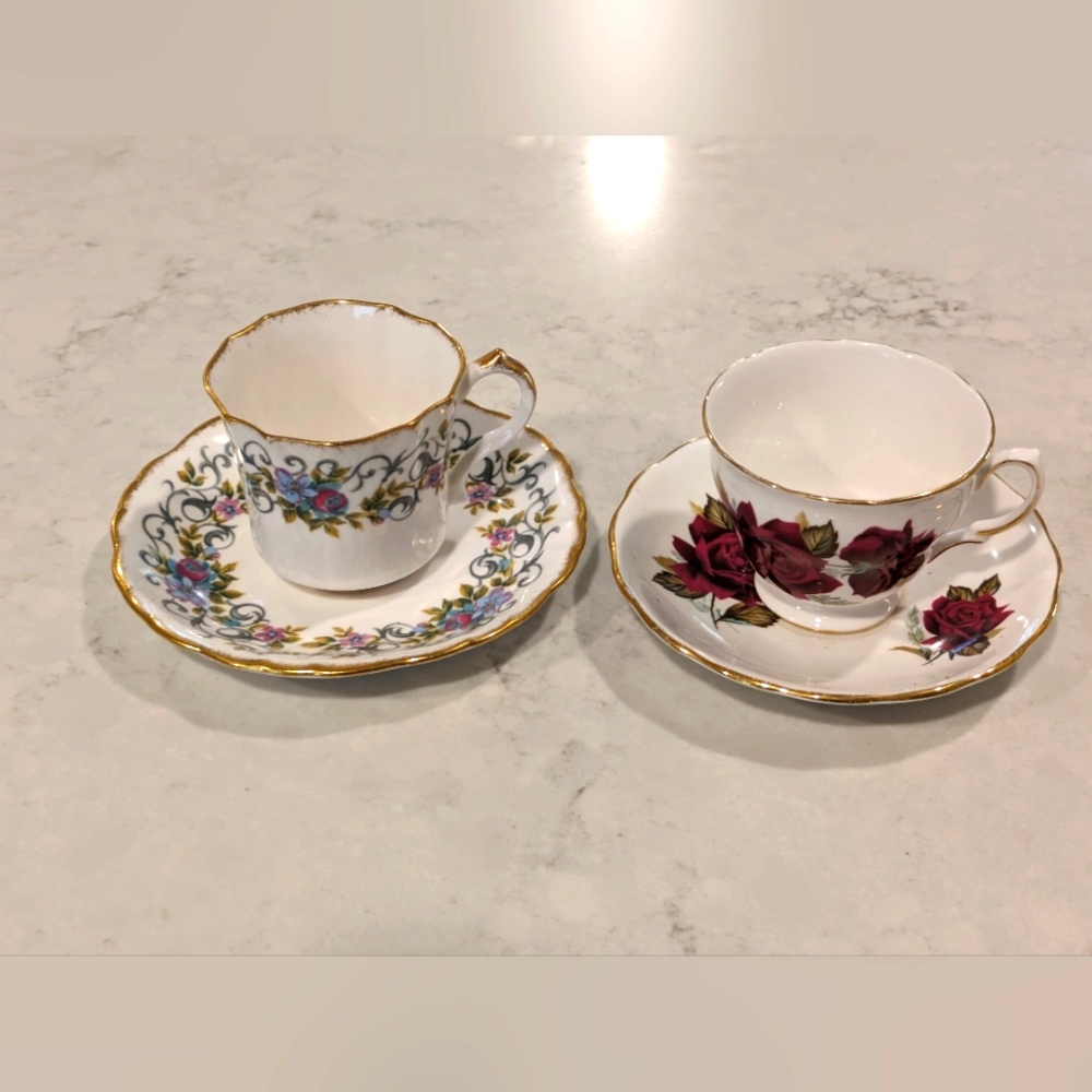 Set of 2 Royal Windsor & Royal Vale Bone China 2 Teacups and 2 Saucers